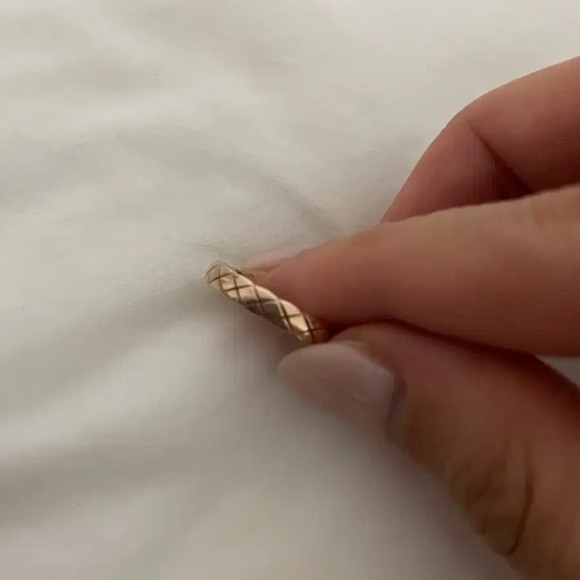 CHANEL Coco Crush Ring – Mini Size (Beige Gold) - Picture 2 of 3